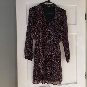 Express tie neck v neck dress